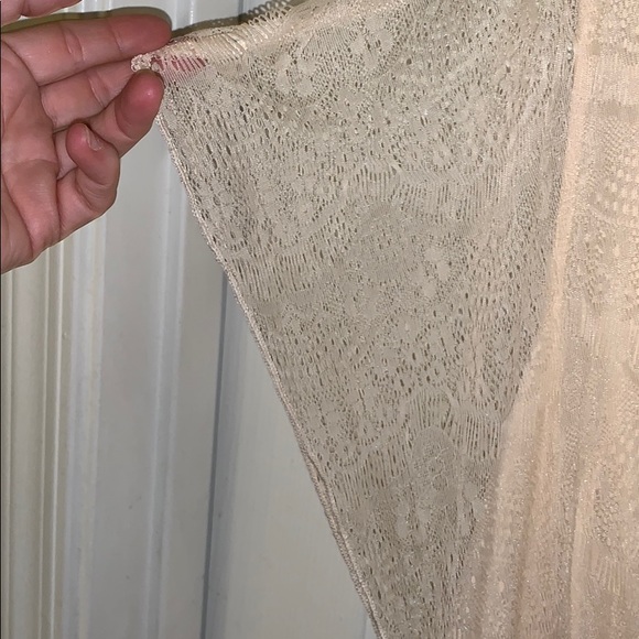 Lace cream colored dress - Picture 4 of 6